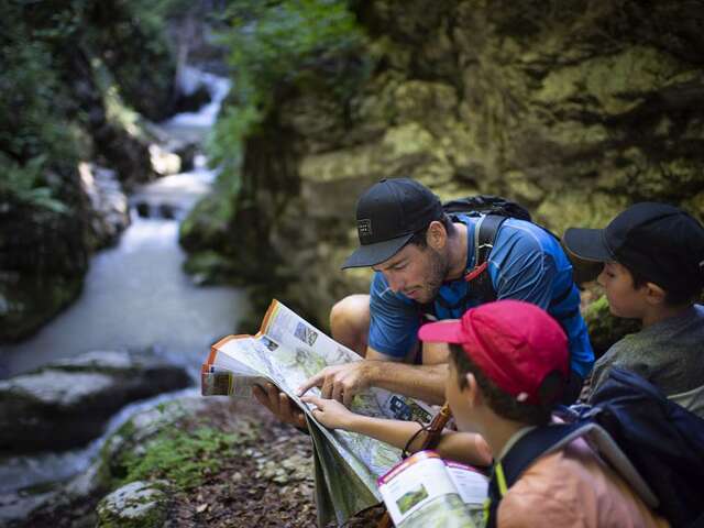 Activité montagne enfant 8-13 ans Les secrets de la forêt