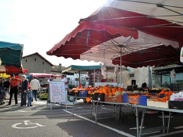 Marché hebdomadaire de Bons-en-Chablais