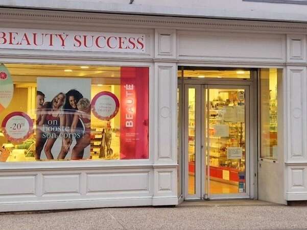 Parfumerie Beauty Succes