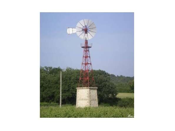 L'Eolienne de Castelnau Valence