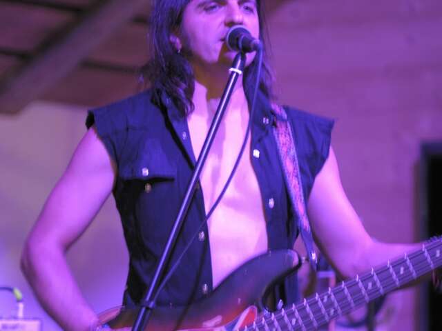 LIVE MUSIC CARDUCCI AND FRIENDS
