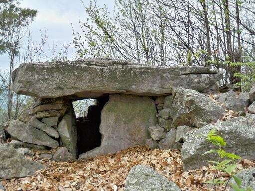 Dolmen de Trélys