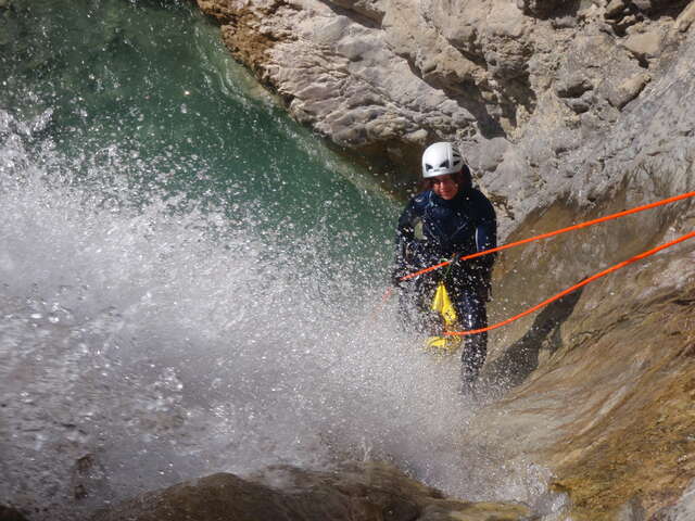 Canyoning au Grenand avec Vertes Sensations