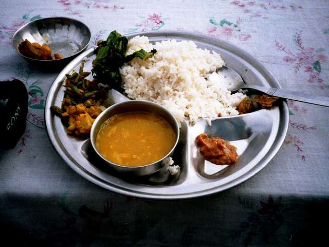 Nepalese evenings at Refuge de Sales