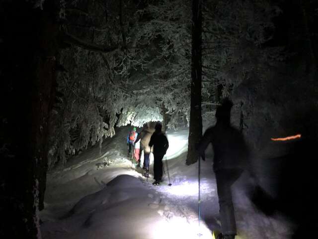 Nachtelijke sneeuwschoenwandelingen met Belledonne Evasion