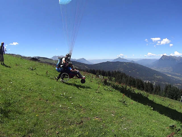 Baptême de l'air en parapente - Personne à mobilité réduite (PMR)