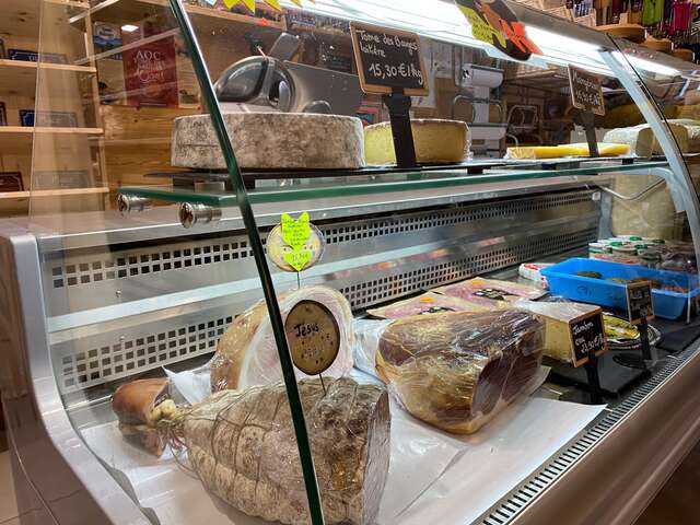Le Vieux Chalet - Alimentation régionale