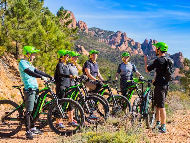 Excursion VTT électrique dans l'Estérel