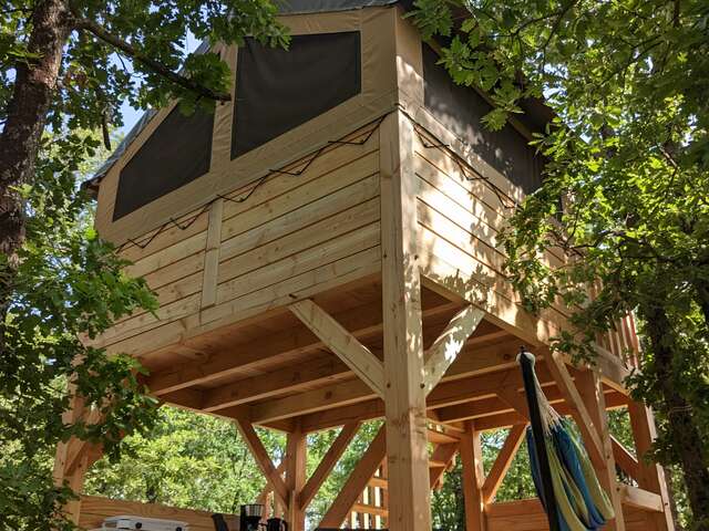 Cabane sur pilotis - Le Roc del Rey