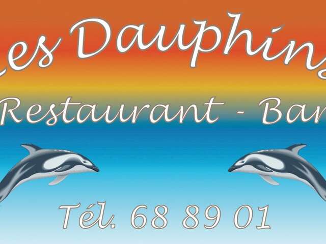 Les Dauphins