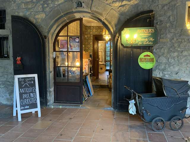 Brocante Sous Couvert de Poésie