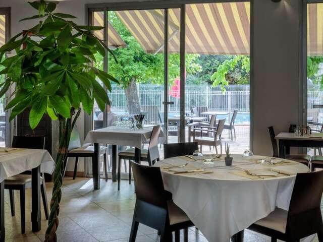 Noemys Pont de l'Étoile - Restaurant La Table de l'Étoile