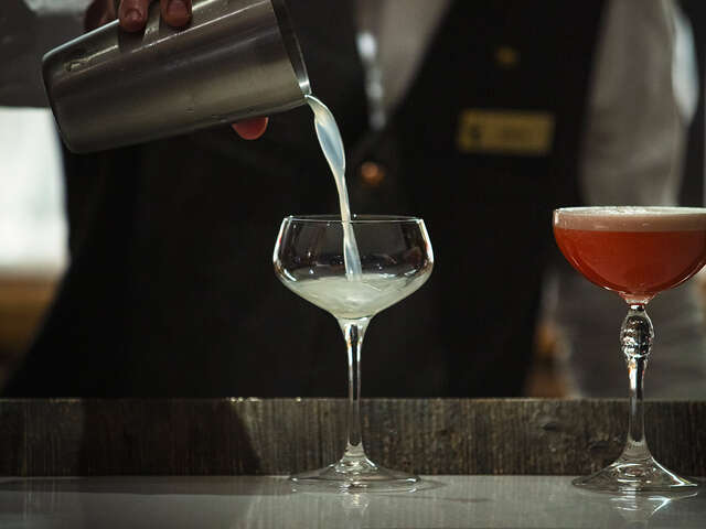 Sofa Bar des Barmes de l’Ours – Salon de thé