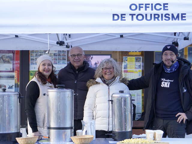 Welcome drink: Welcome to Thollon!