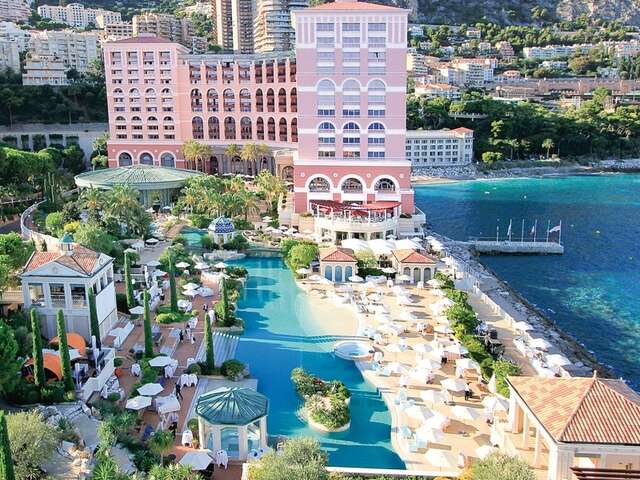 Monte-Carlo Bay Hotel & Resort