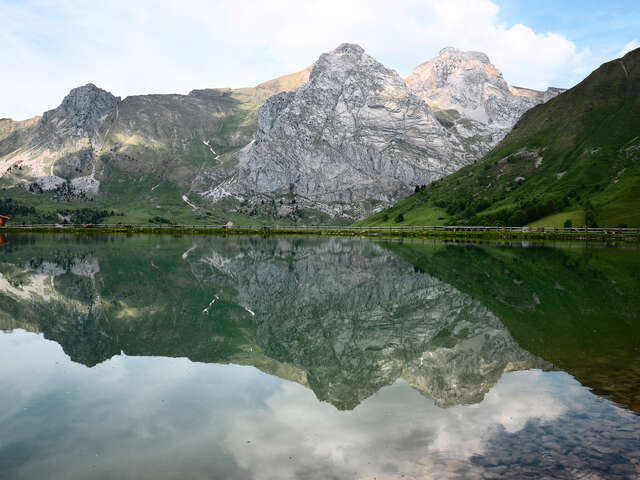 Lake La Cour