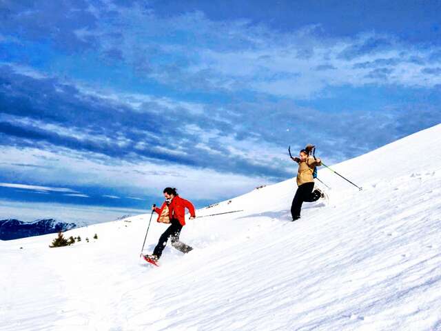 Snowshoe hike - The art of walking