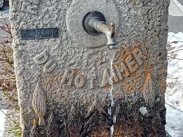 On joue avec l'eau