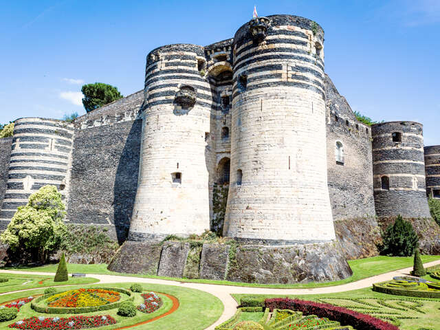 Angers - a medieval capital