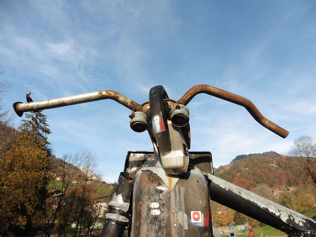 Cow Art : sculpture "Repression"