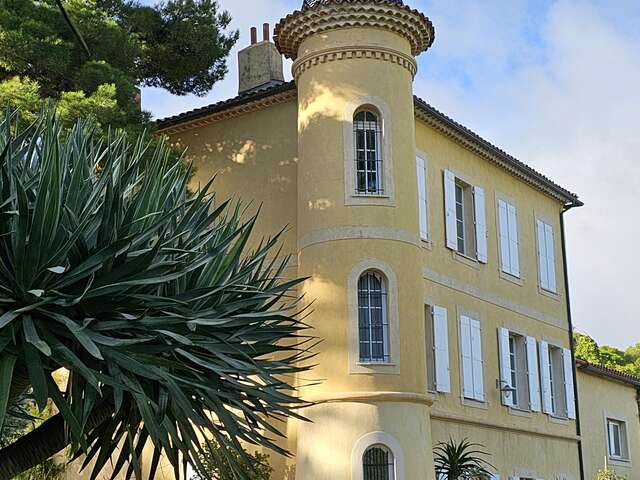 Le Château noir - Jardin botanique