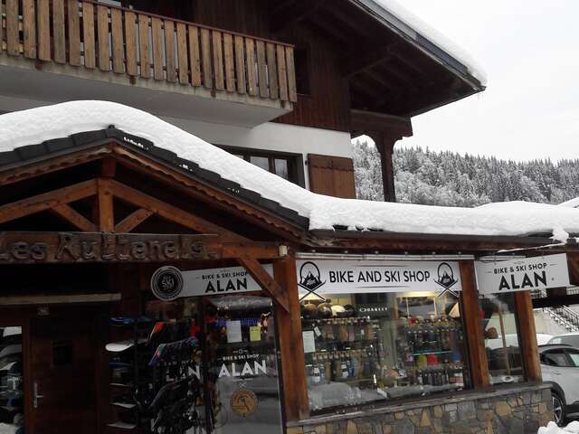 Alan bike et  Ski Shop