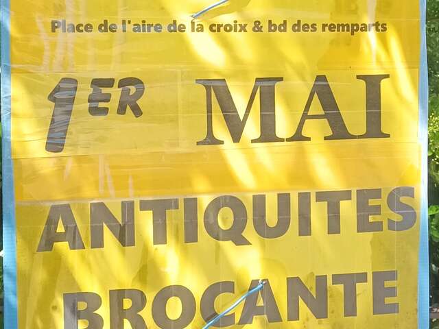 Antiquités, brocante et bouquinistes