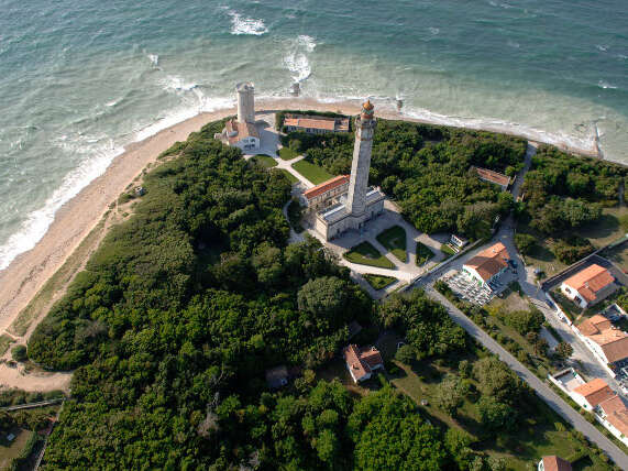 Baleines Lighthouse - The large lighthouse