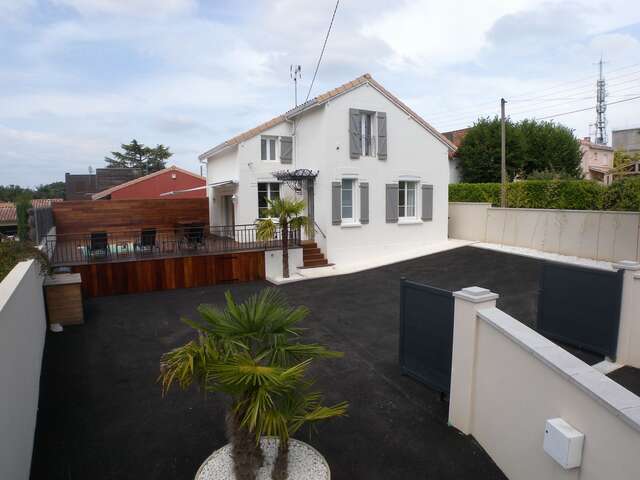 Jeanne's house