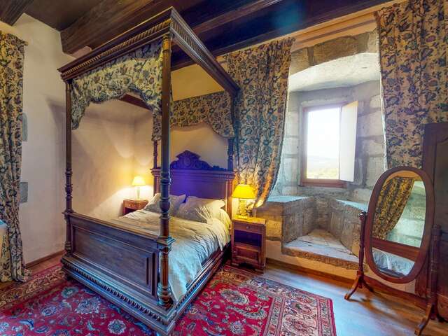 Guest rooms at Château d'Avully