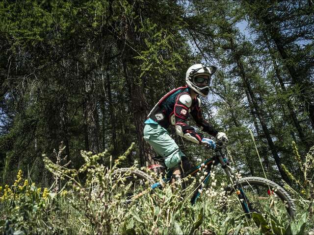Domaine de pleine nature VTT FFC de la Colle Saint Michel