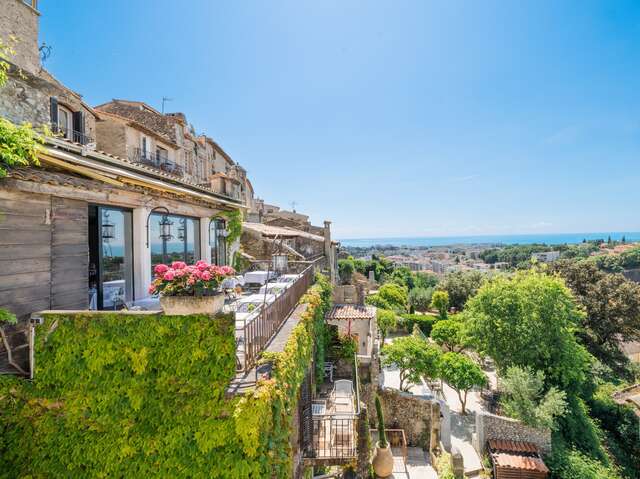 Hotel and Restaurant Château Le Cagnard
