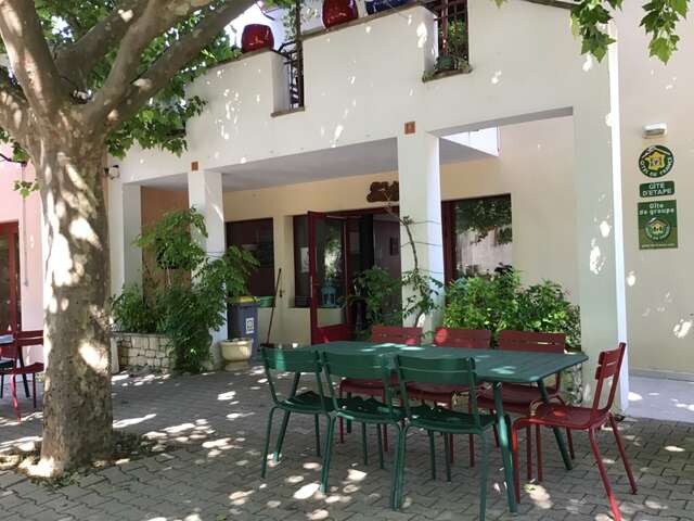 Gîte d'étape et de séjour associatif de Gigondas les Dentelles de Montmirail