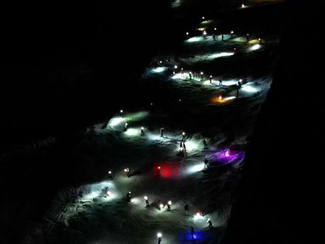 “Les p'tits flambeaux” - Discesa con le fiaccole - ESF Saint-Nicolas de Véroce