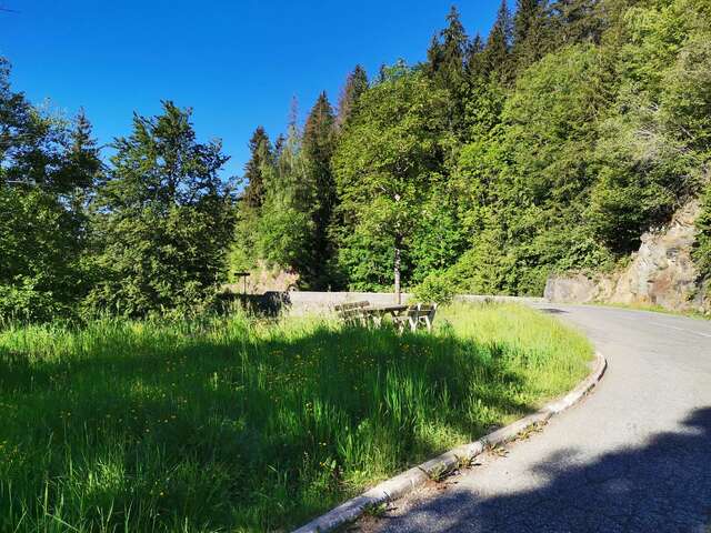 Aire de pique-nique sur la route d'Hauteluce