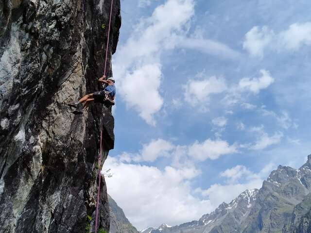 Climbing for groping