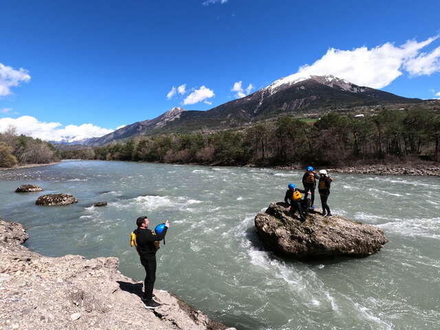 Descente en raft dans la vallée de la Durance