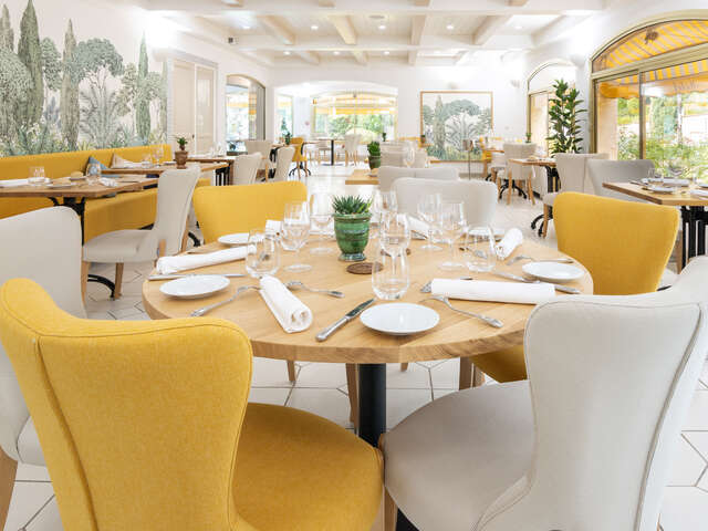 Restaurant Le Massalia - Le Mas de la Crémaillère