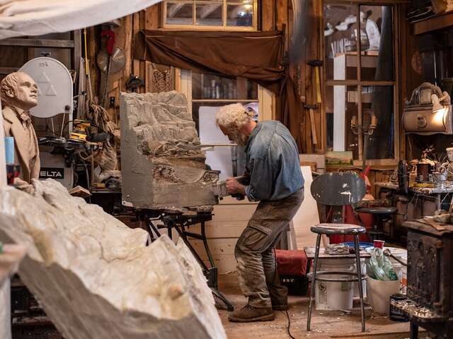 Exposition de portraits "Voix du Ventoux" à la Ferme des Arts