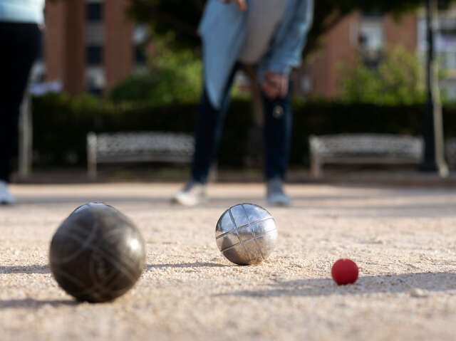 J'peux pas, j'ai pétanque !