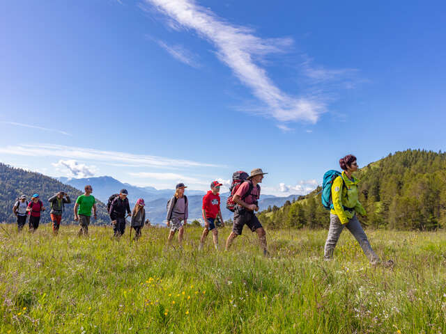 Hike with mountain guides