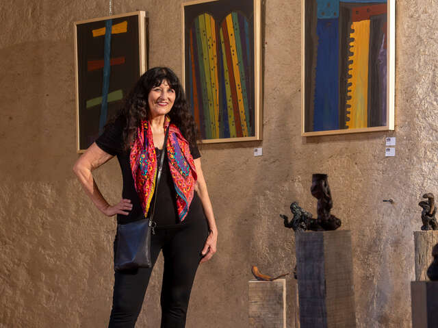 Exposition de peinture sur verre de Coline Fabre