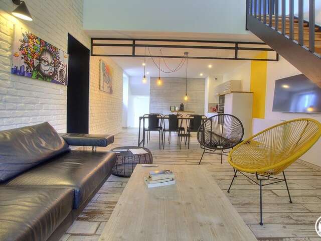 La Tranquilitude - Ferienhaus "Le Déjanté" Duplex 1.