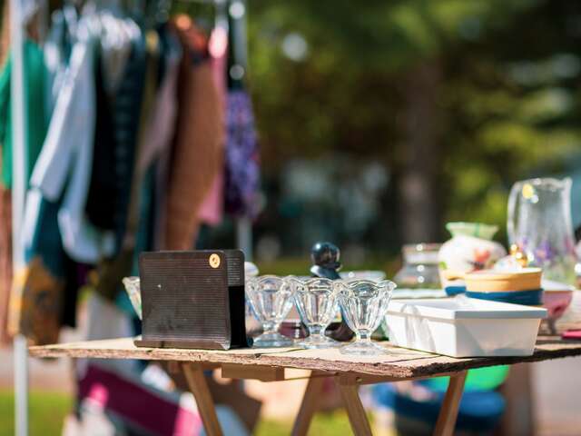 Flea market organized by the Comité des fêtes