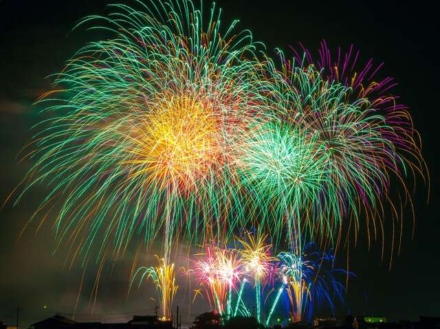 Feu d'artifices et bal