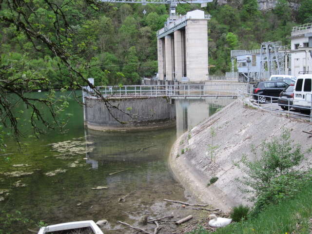 Du barrage de Cize au gouffre de Fontaine Noire