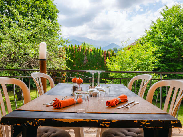 Le "Vieux Tilleul", La table