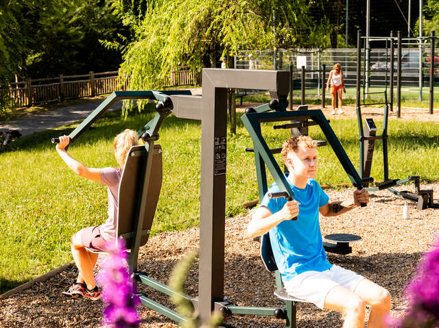 Fitnessbereich im Freien