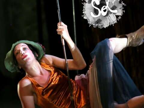 Spectacle Clown- “La pôvre vieille démocrasseuse”