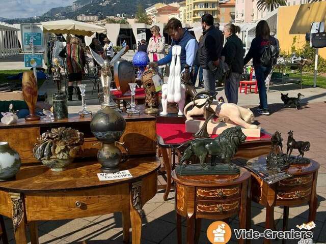 Marché des Antiquaires - Brocanteurs